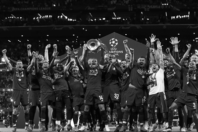 足球英足总发布最新处罚名单，多名球员受罚（英足总发布最新纪律通告，多名球员遭处罚）