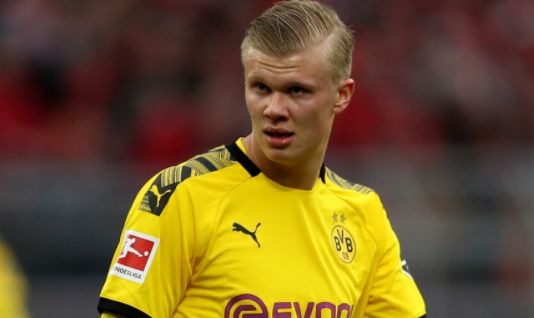 继续削减成本，邮报：曼联提前终止位于伦敦的办公楼10年租约（为缩减支出，邮报称曼联已提前终止其伦敦办公楼十年期租约）