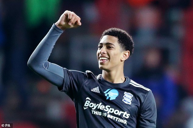 王洪亮：美国巴西身体强太多；若早跟她们踢热身赛或许会好些（王洪亮：美国、巴西对抗强度占优；若早安排热身赛或可改善表现）