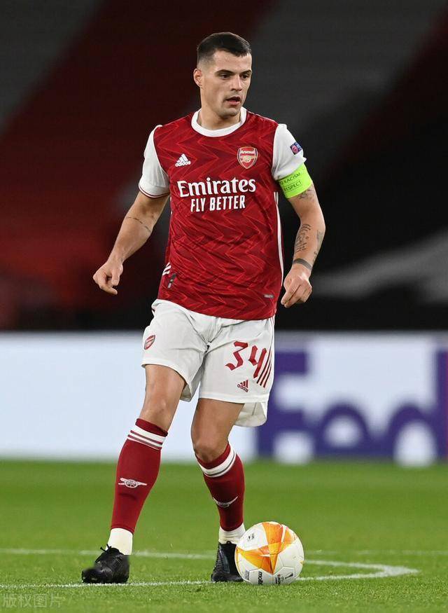 利物浦官方：战毕包将首次穿新主场球衣，社区盾穿新客场球衣（利物浦官宣：战毕尔巴鄂首穿新主场球衣，社区盾披全新客场战袍）