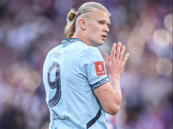 他的跑位太聪明了（他的无球跑动充满智慧）